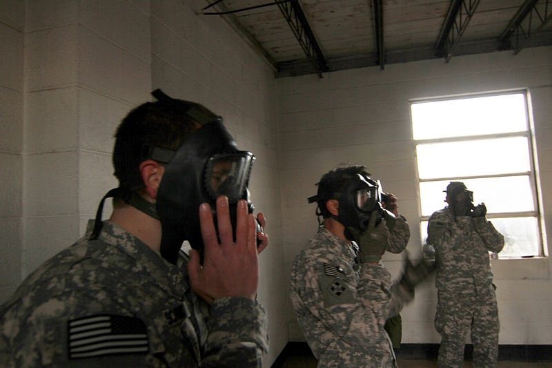 El gas nervioso se usa en la guerra química