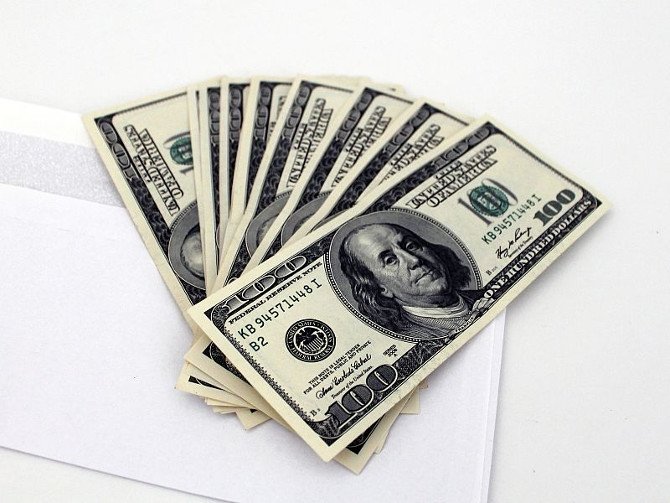 El problema no es el dinero, sino cómo y por qué cambia de manos