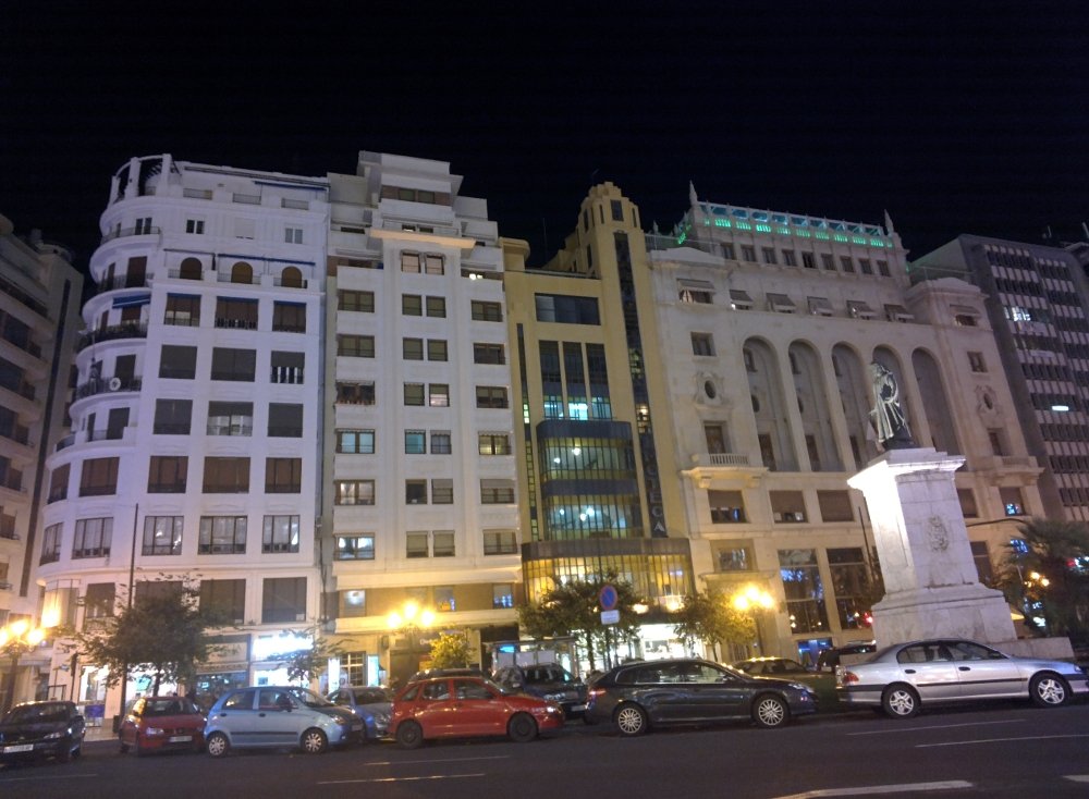 Foto desde las Google Glass de una panorámica urbana nocturna