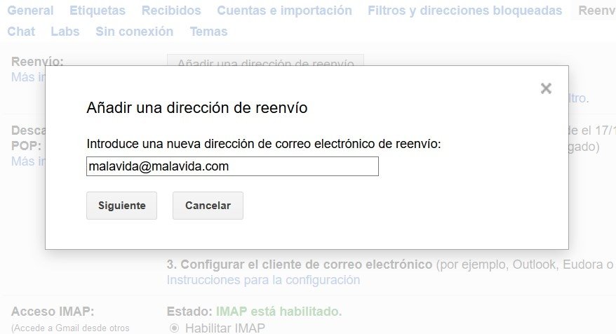 Haz copias de seguridad reenviando tu correo a una cuenta de respaldo