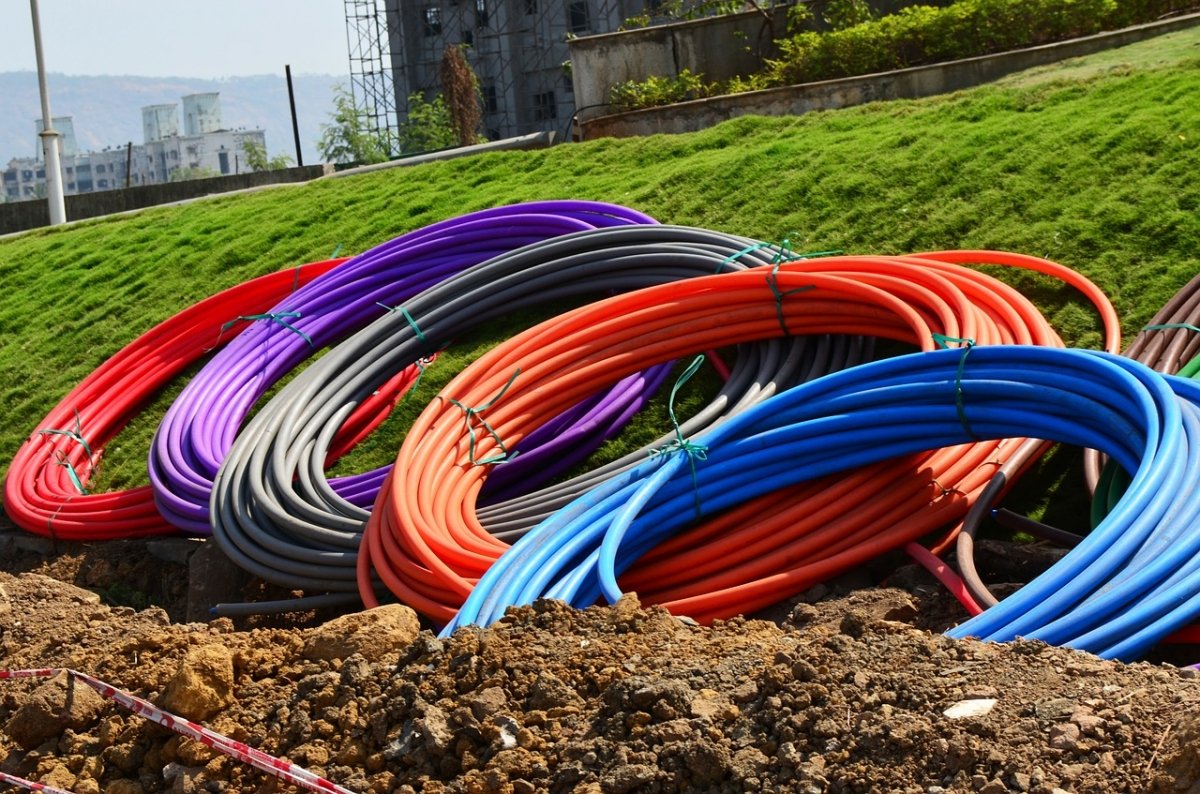 Instalación de cables de fibra óptica