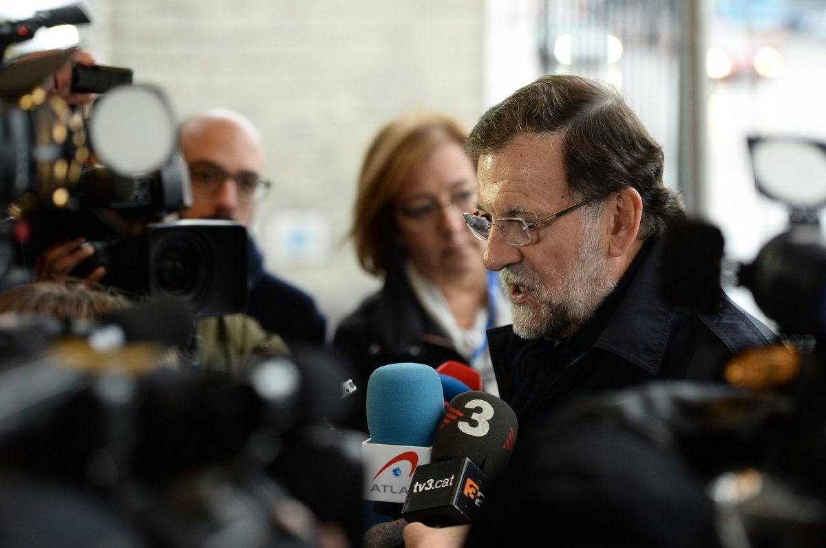 Mariano Rajoy hablando para los medios de comunicación