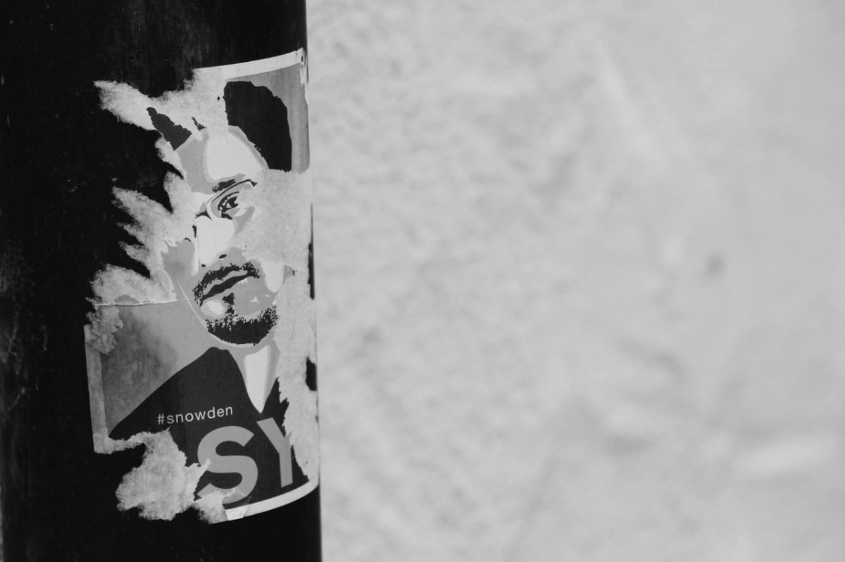 Michael Best no pasará por lo mismo que Snowden