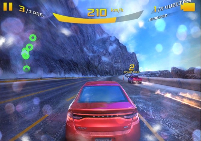 Nunca te faltarán rivales en Asphalt 8, ya que es uno de los juegos de carreras más populares