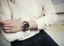 LG Watch Urbane dorado en la muñeca
