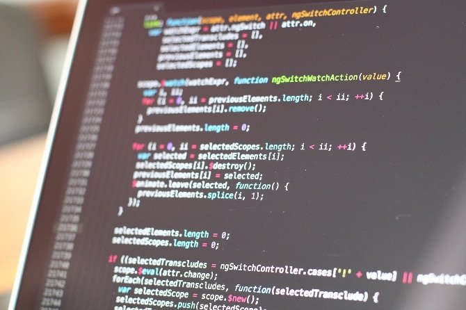 Todos los exploits vienen escritos en código de programación que se puede modificar