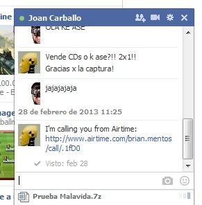 Archivo adjunto en la barra inferior de la ventana de chat de Facebook