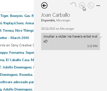 Selección de contacto en Outlook.com para hablar a través de Skype