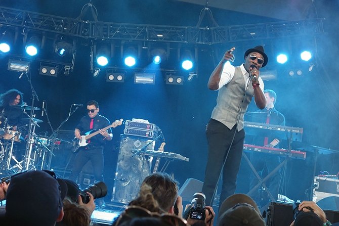 Aloe Blacc, uno de los más vocales con el trato injusto que reciben los artistas en Spotify