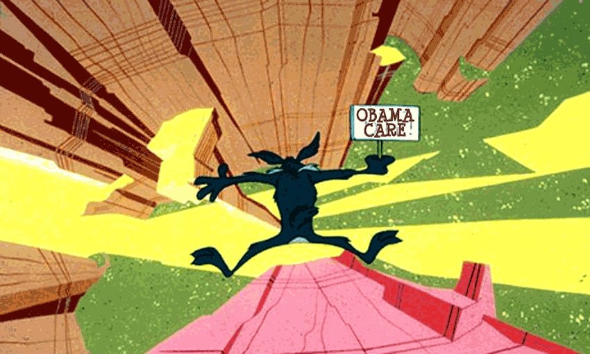El Coyote estaba jugando a Pokémon GO y no vio por dónde pisaba