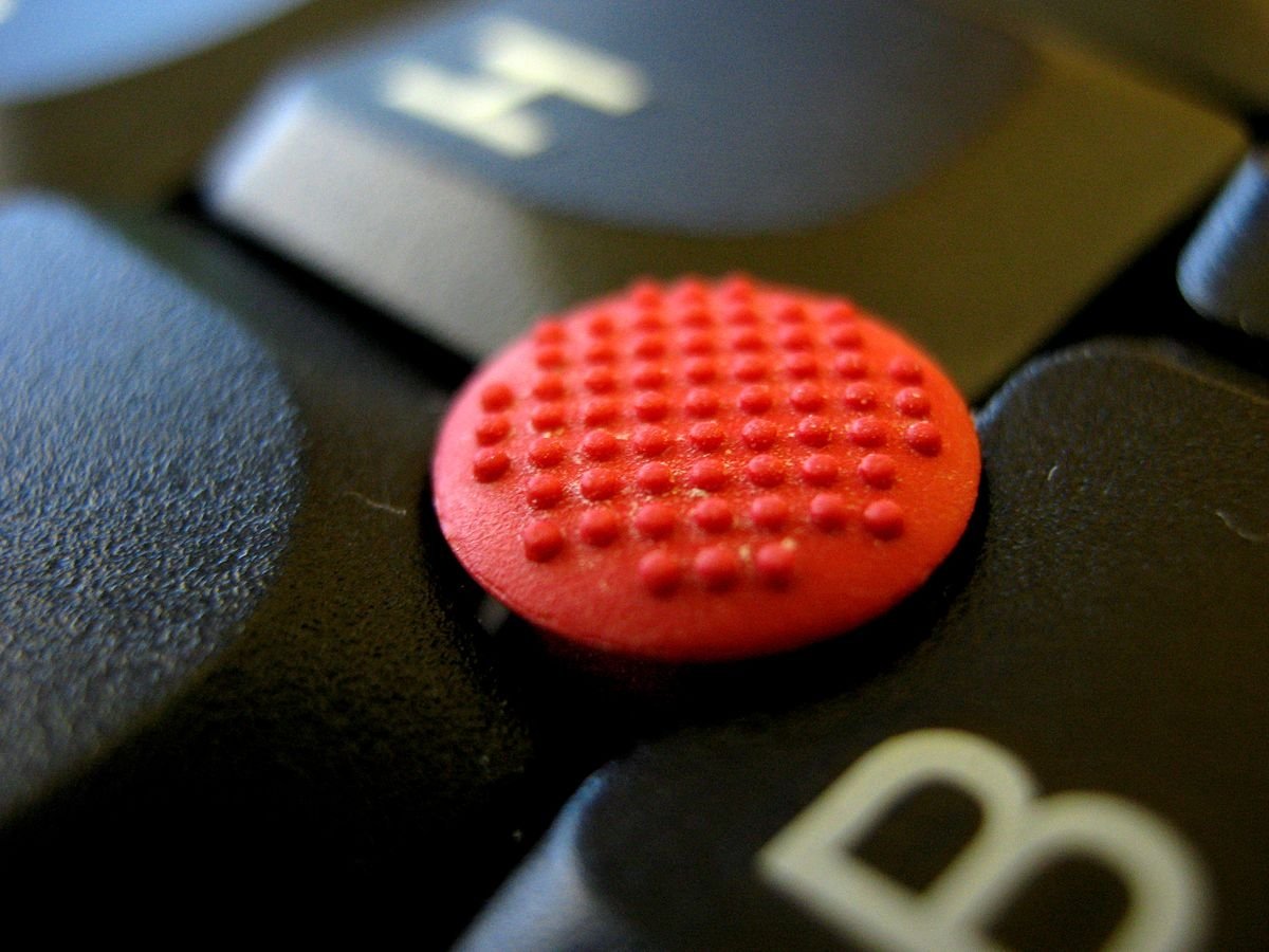 El pointing stick acabó desapareciendo, porque no era realmente útil