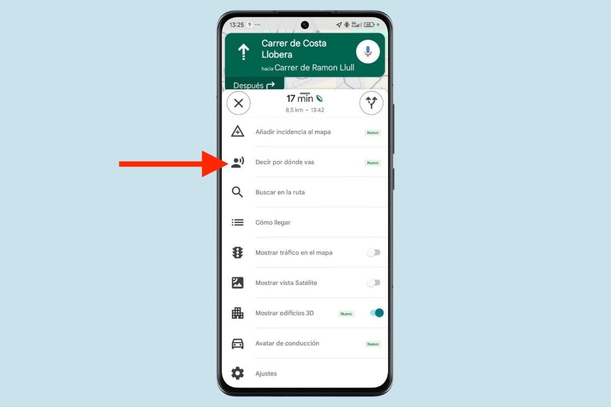 En Google Maps tienes la opción de compartir el trayecto, pero antes de conectar el móvil al coche