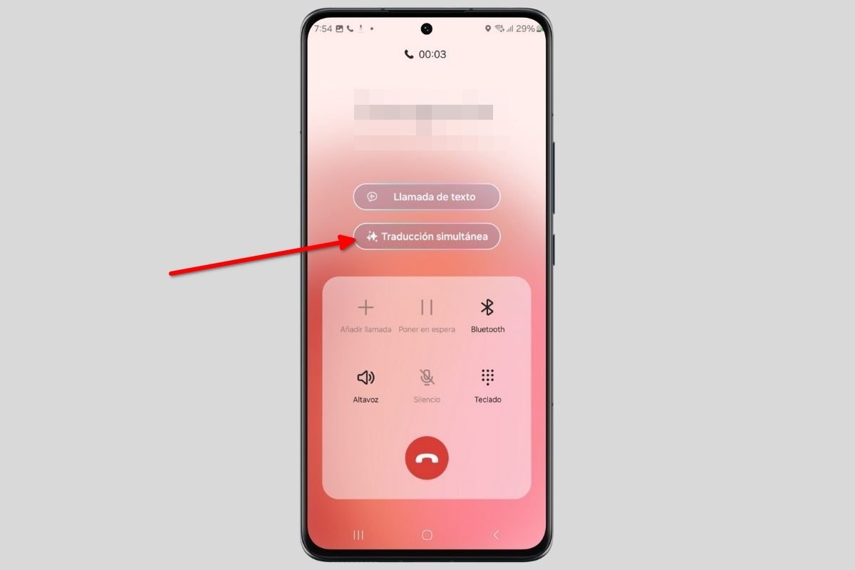 Función de traducción de llamadas en un Samsung con Galaxy AI