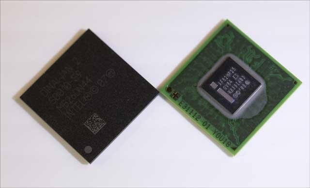 IntelAtomProcessorZ6xx-Lincroft-and_PlatformControllerHub_package2_640_width_scale