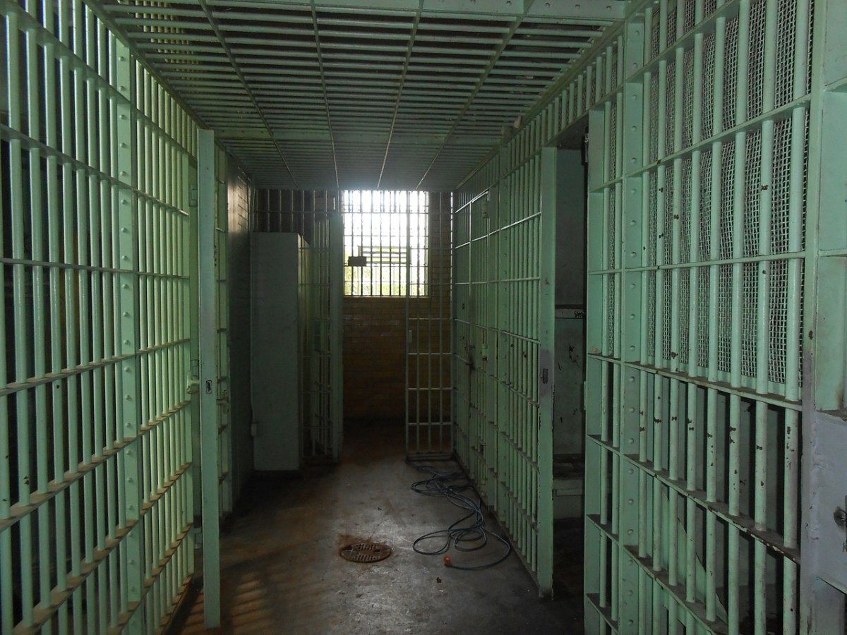 La IA podría mejorar la eficiencia de las instituciones penitenciarias
