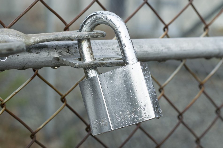 Los certificados SSL con un candado de seguridad a tus transacciones de información