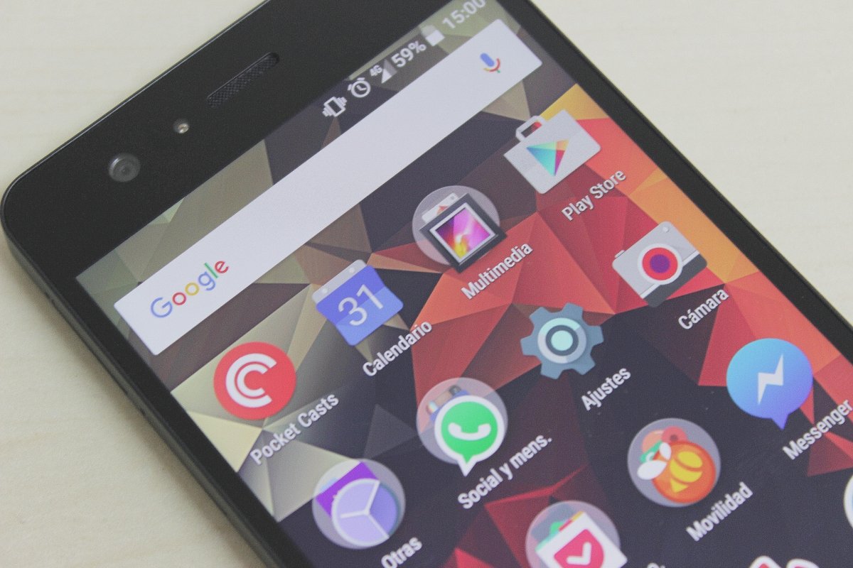 Pantalla principal del BQ Aquaris M5 con diferentes aplicaciones instaladas
