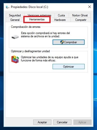 Pestaña 'Herramientas' en las propiedades de disco