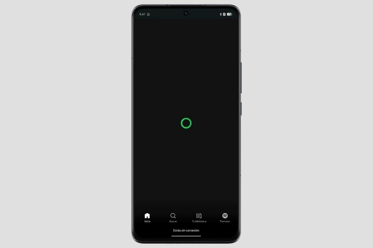 Si no tienes conexión, Spotify te lo dejará claro con un mensaje en la parte inferior de la pantalla