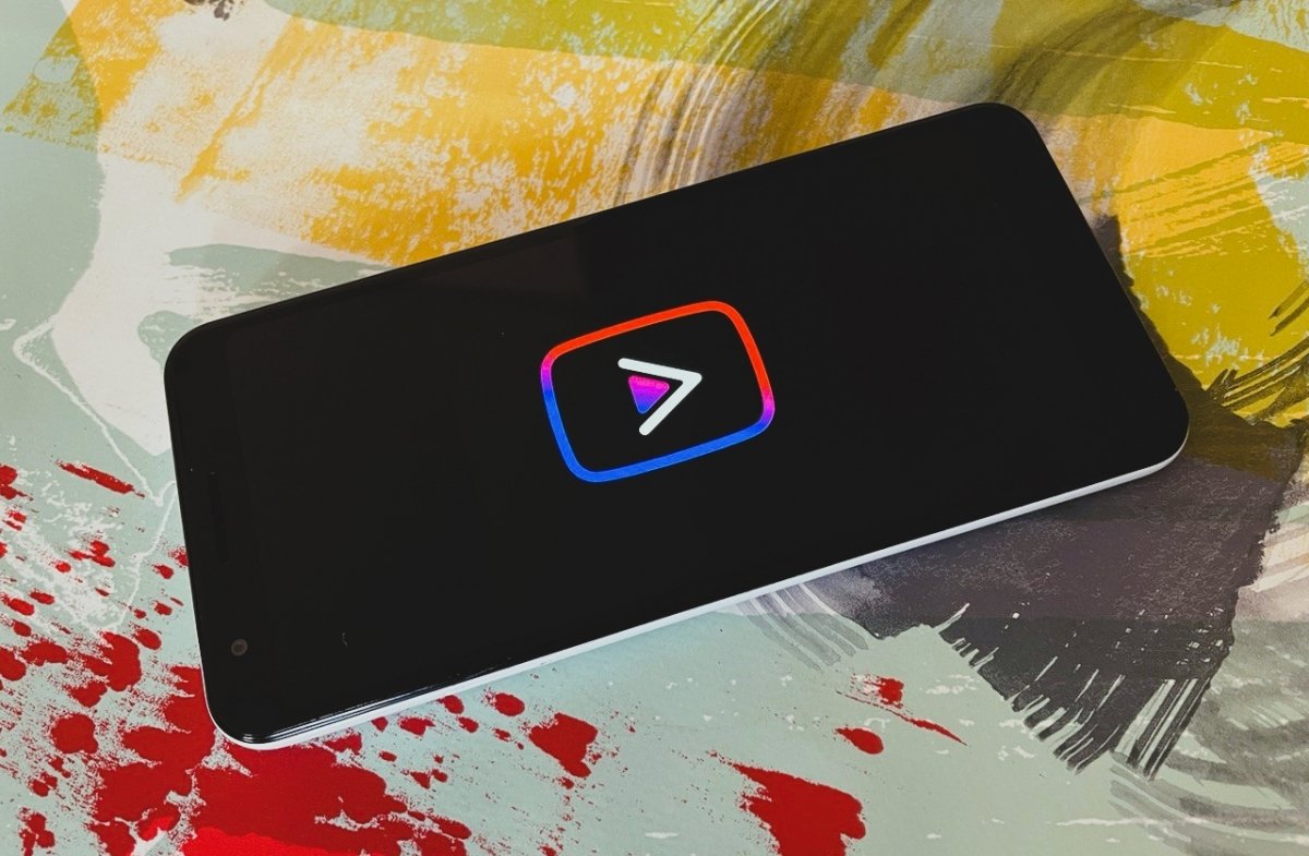 Smartphone con YouTube Vanced
