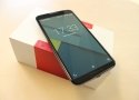 Nexus 6 sobre su caja