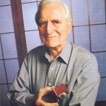 Fallece el inventor Douglas Engelbart, padre del ratón
