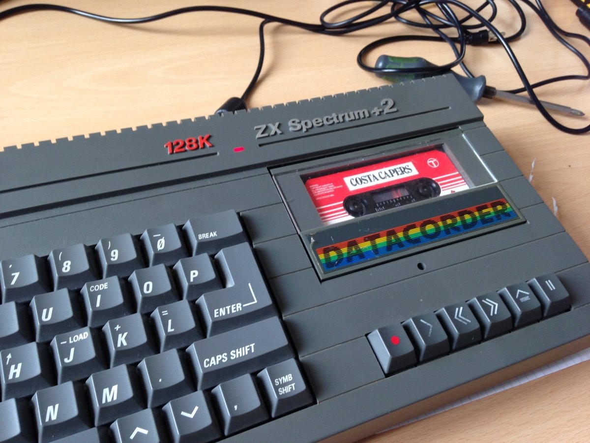 ZX Spectrum 128K +2