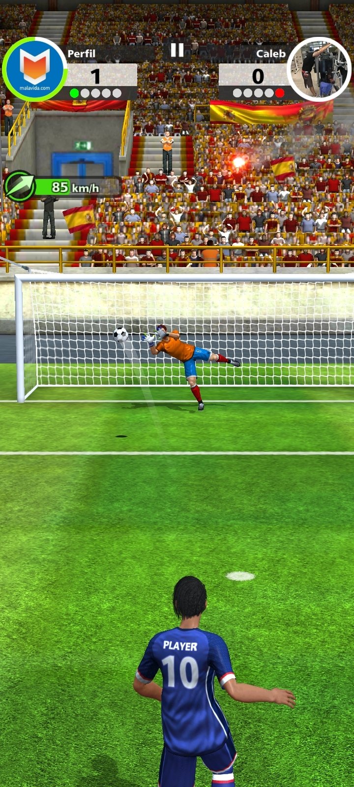 FOOTBALL STRIKE: ONLINE SOCCER jogo online gratuito em Minijogos