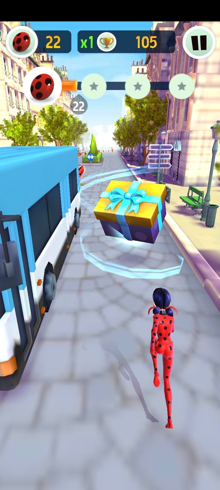 Jogo Oficial Miraculous Ladybug e Gato Noir VS Moranguinho Berry