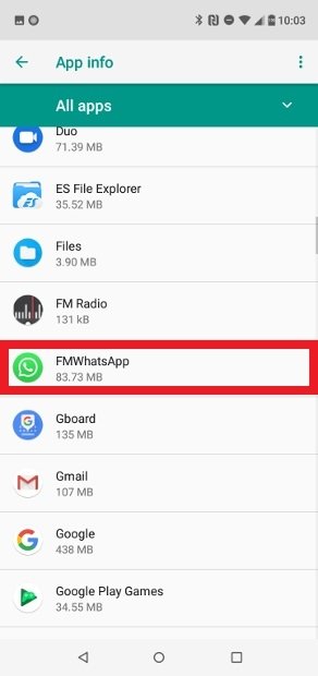 Найдите FMWhatsApp в списке