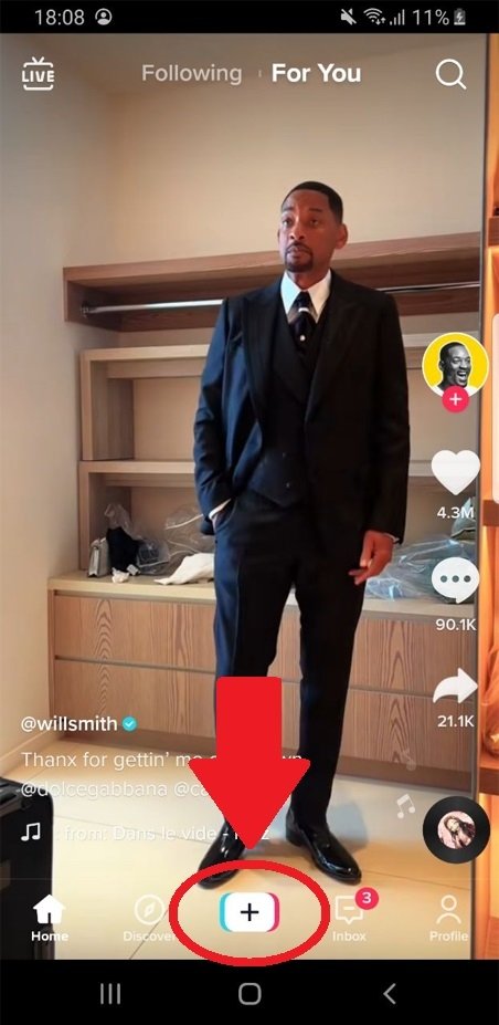 Cliquez sur le symbole + dans l'application TikTok