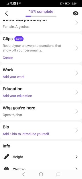 Écran permettant de remplir les détails de votre profil d'utilisateur Badoo