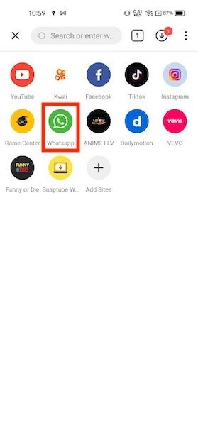 SnaptubeでWhatsAppを選択する