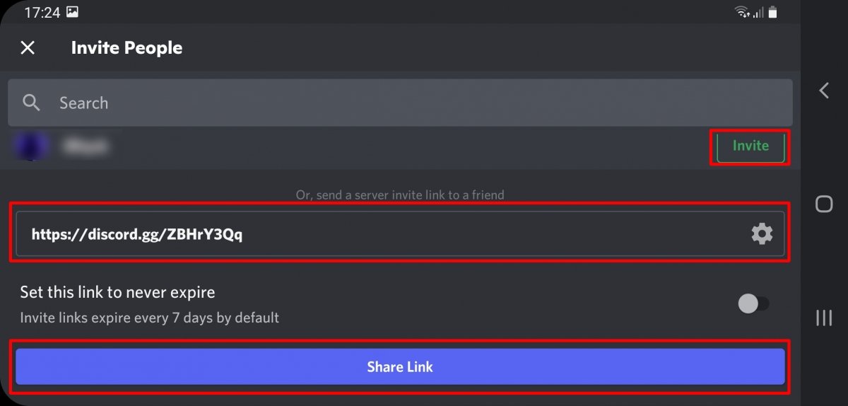 With the Invite button you can invite a user to the server or share a link