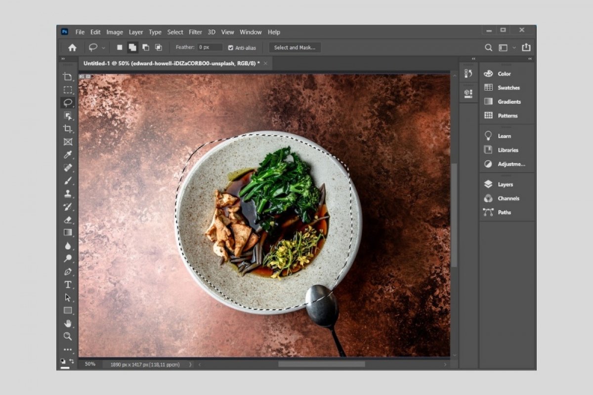 How to crop an image in Photoshop